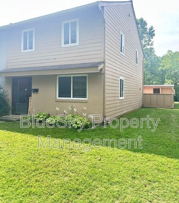 18 Woodlake Dr - Photo 2 of 20