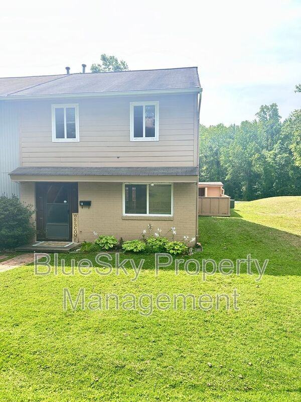 18 Woodlake Dr - Photo 3 of 20