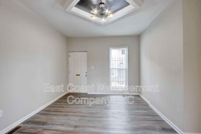 304 N Bruce St - Photo 3 of 15