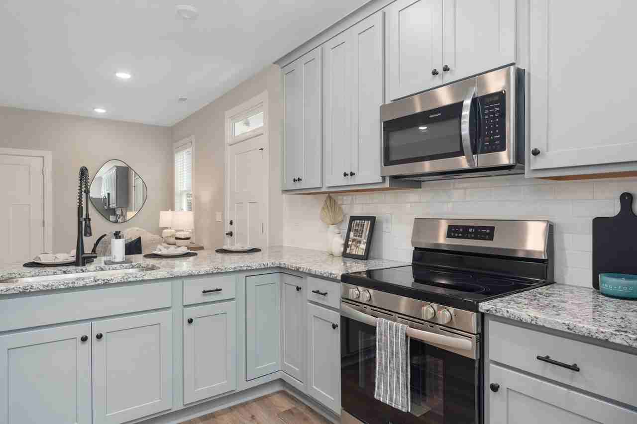 Wrightsville Townes - Photo 4 of 27