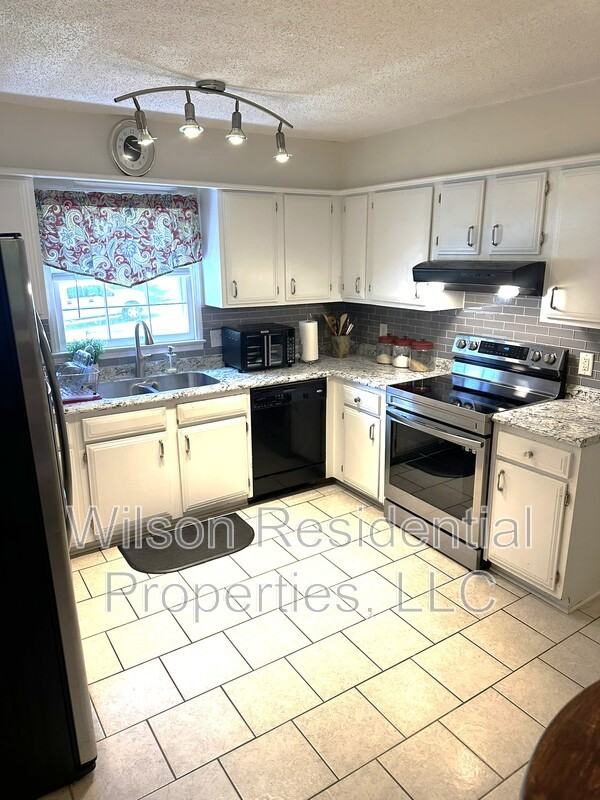 5107 Coltsfoot Rd - Photo 2 of 9