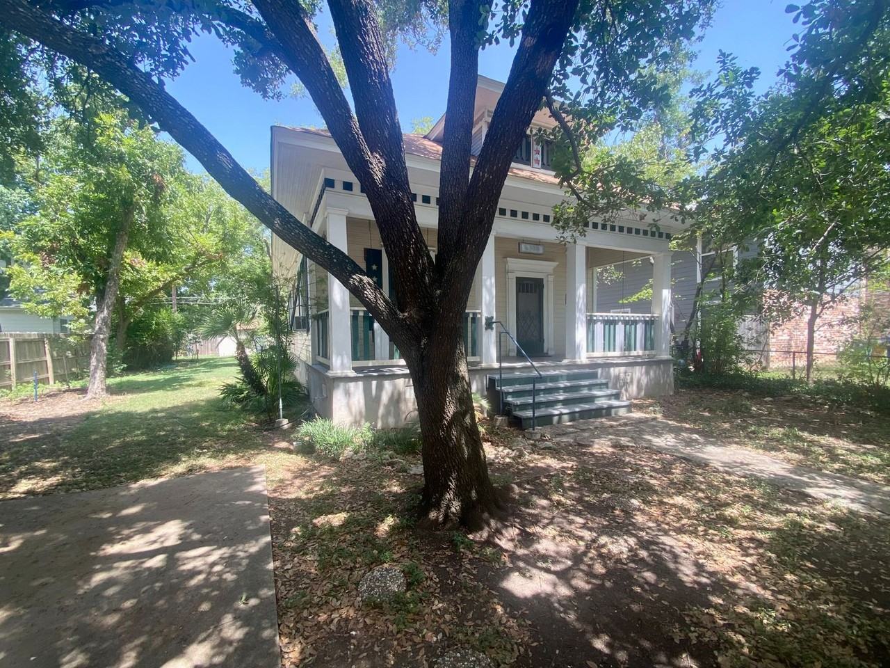 4518 Depew Ave - Photo 2 of 19