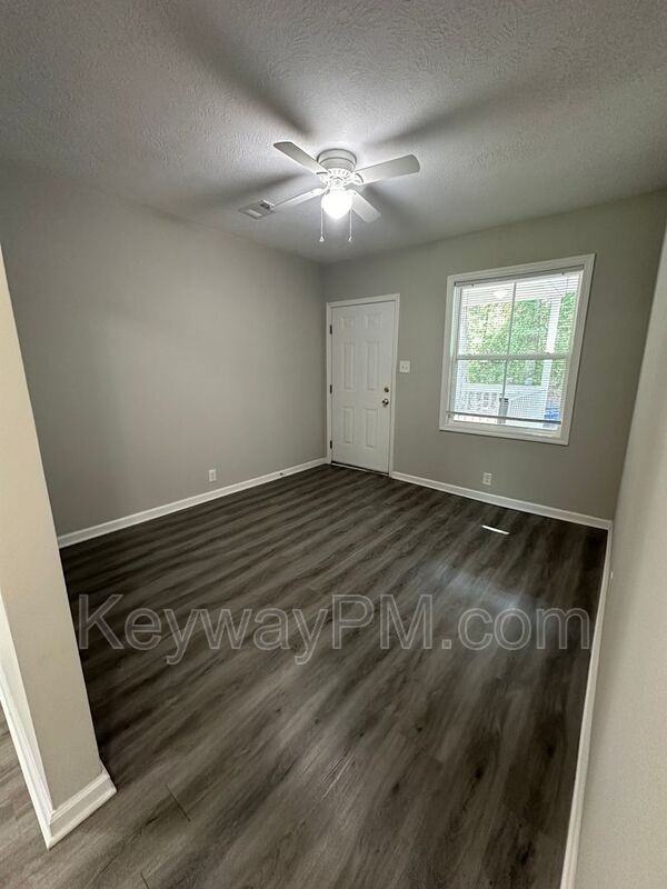 1134 Dodge Ln #17 - Photo 3 of 11