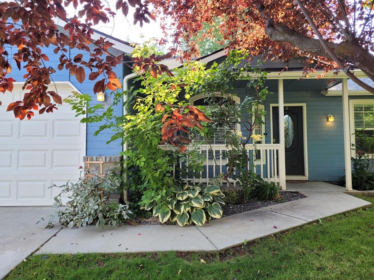 5268 S Yarrow Ave - Photo 3 of 25
