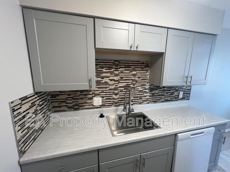 12809 Dorado Dr Se #1 - Photo 4 of 7