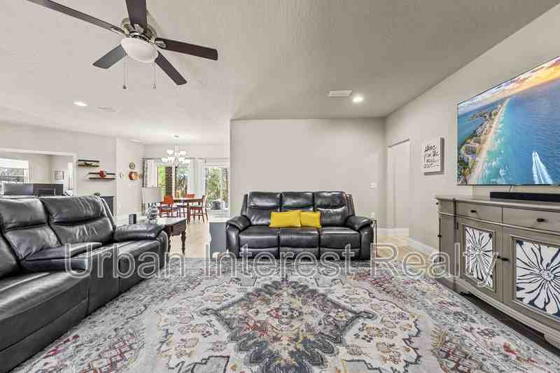 4701 Chanson Xing - Photo 3 of 21