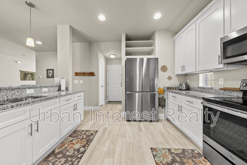 4701 Chanson Xing - Photo 5 of 21