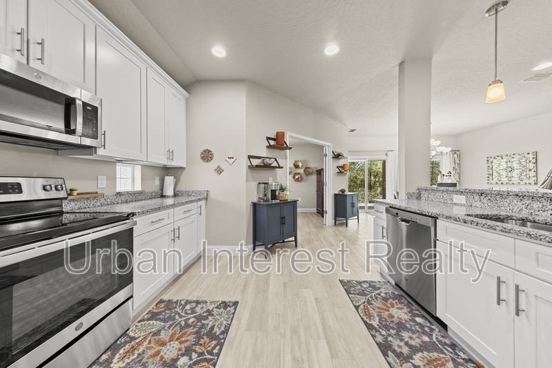 4701 Chanson Xing - Photo 6 of 21