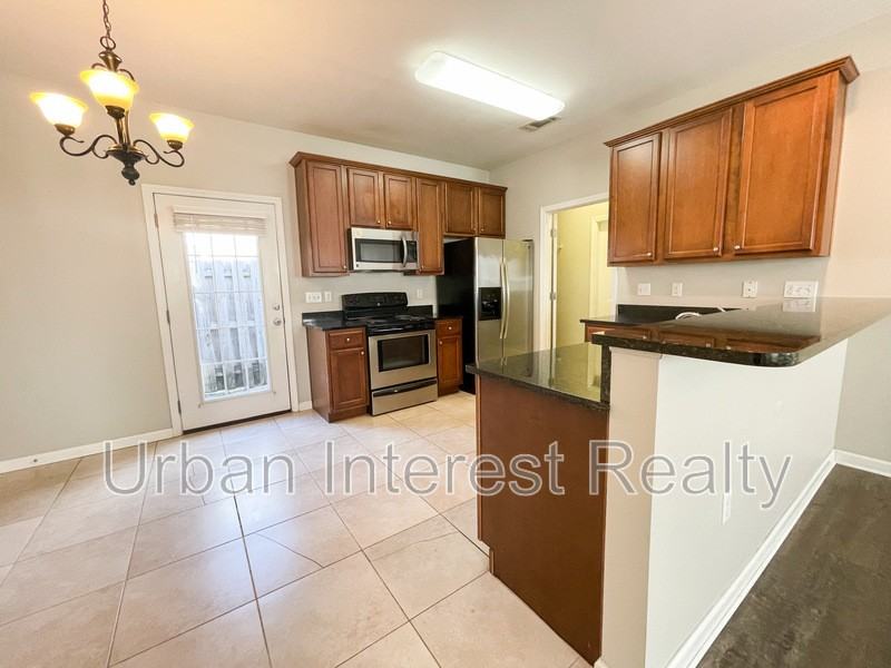 106 Matt Blvd - Photo 5 of 16