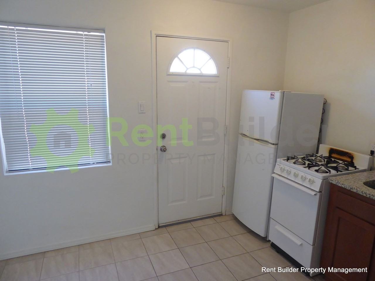 3426 SMITH - Photo 2 of 17