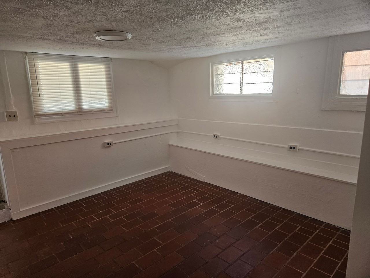 Greenwood Ave - Photo 5 of 5