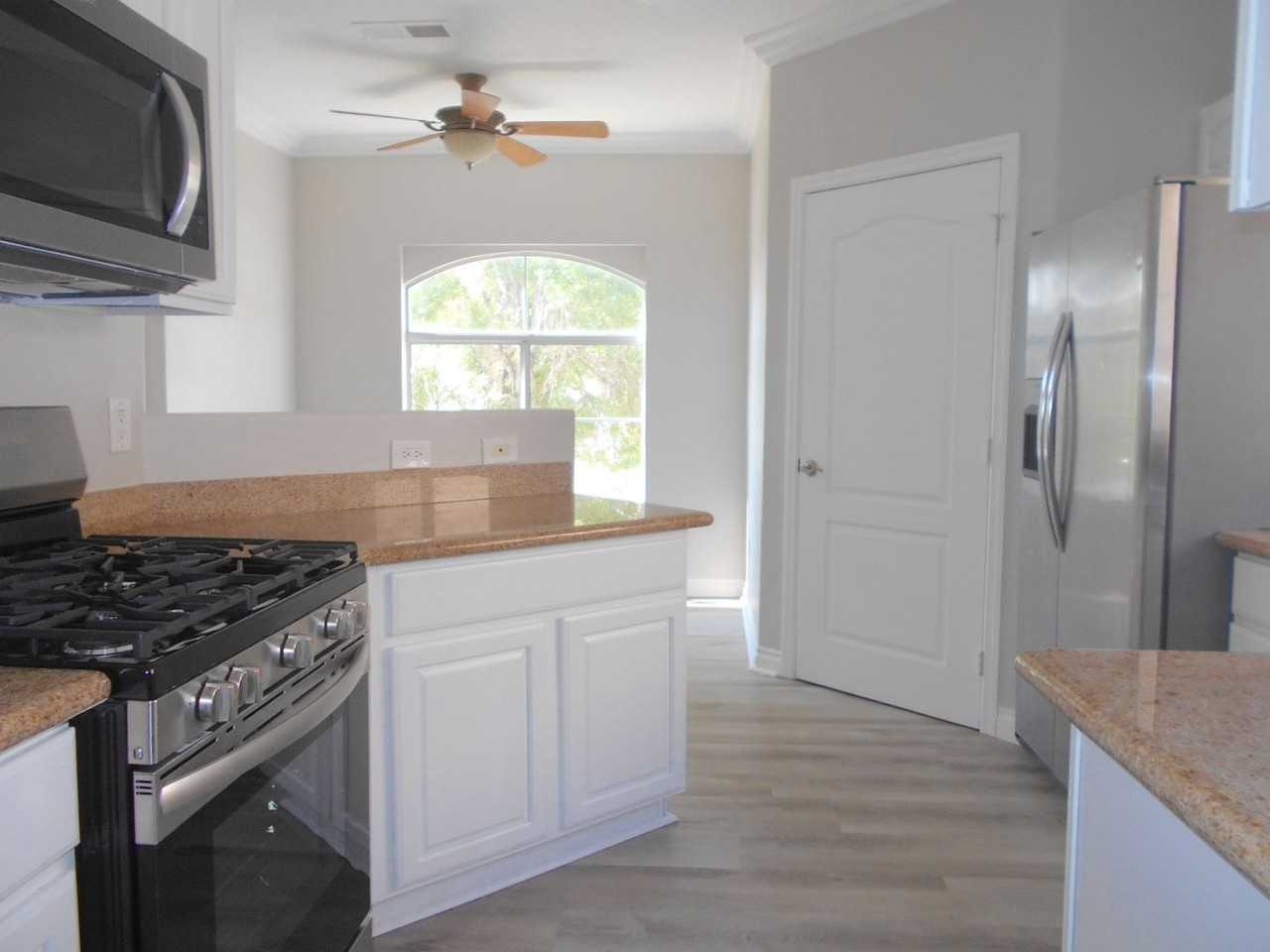 5525 West Flamingo Road #2025 - Photo 5 of 17