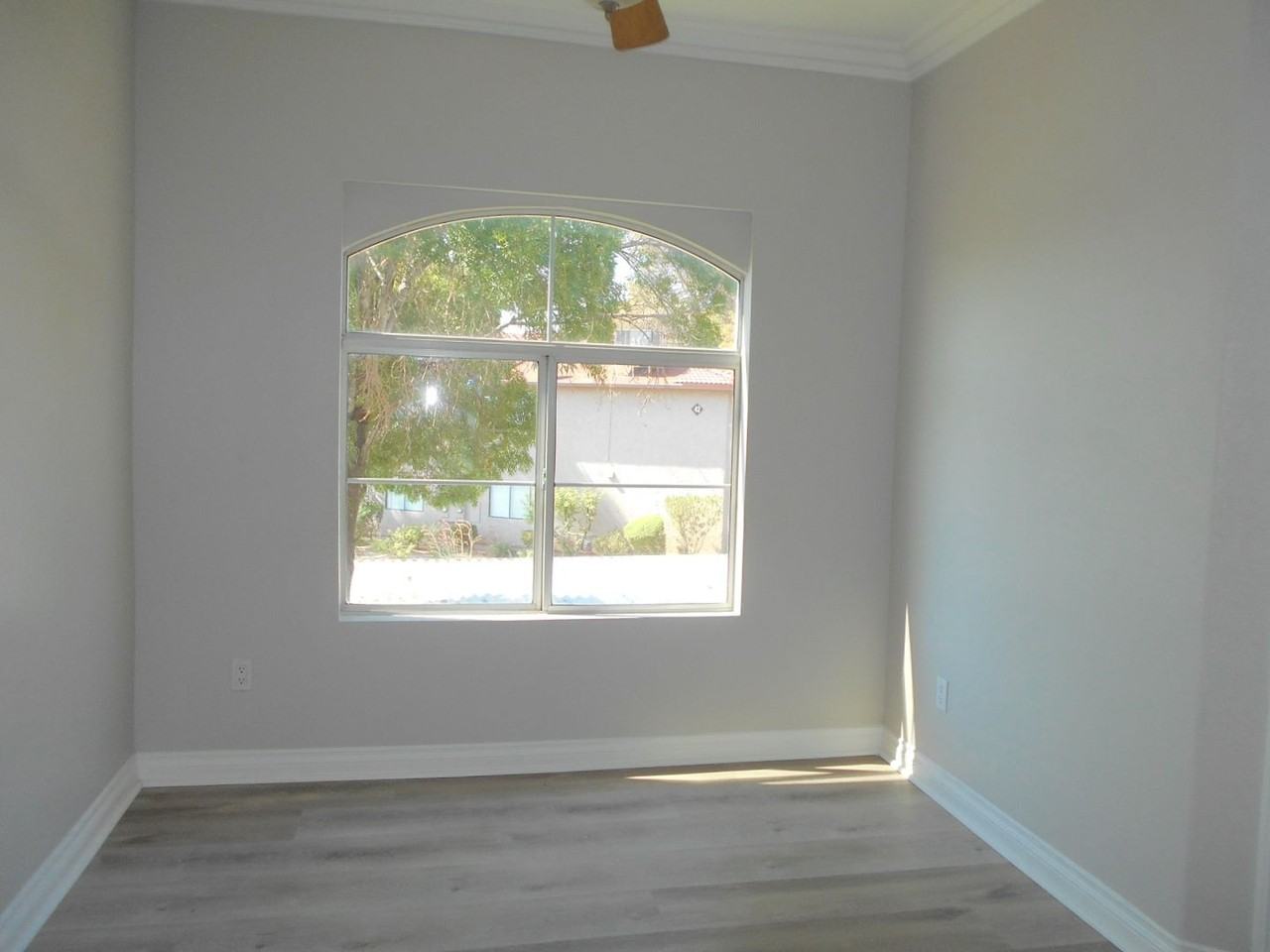 5525 West Flamingo Road #2025 - Photo 6 of 17