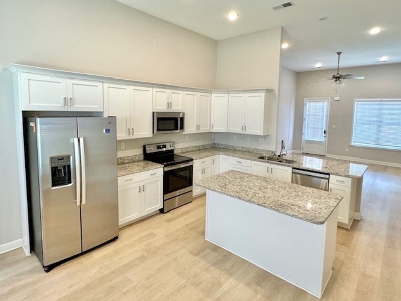 8754 Shipp Cv - Photo 3 of 13