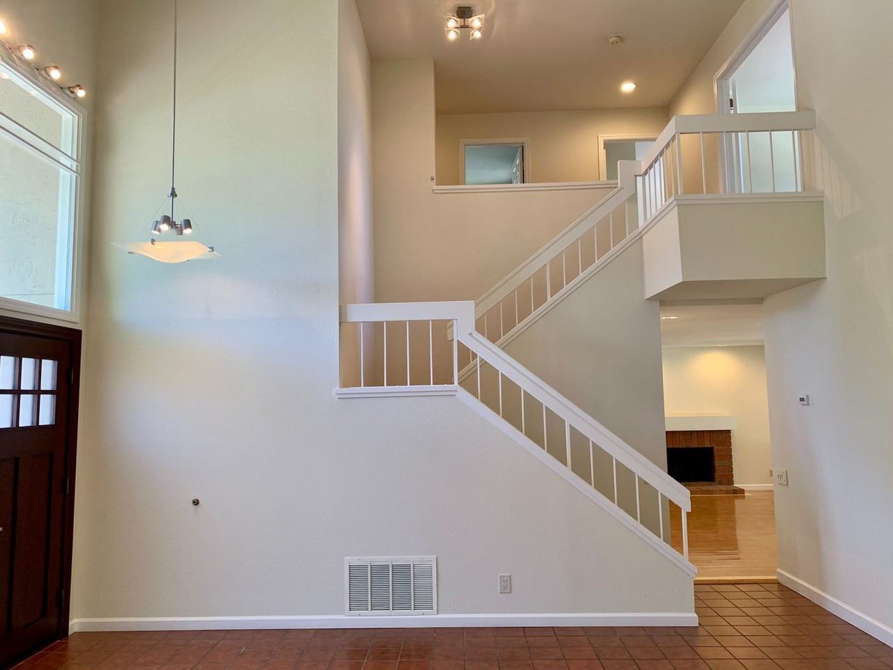5233 Rio Lobo Dr - Photo 3 of 44