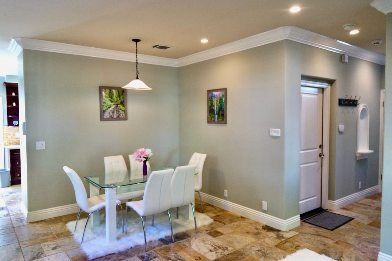 68 S 19th St - Photo 7 of 37