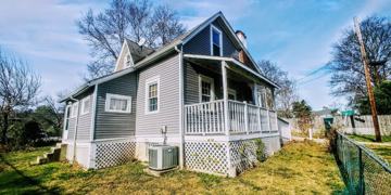 featured image of 3734 Kenilworth Pl