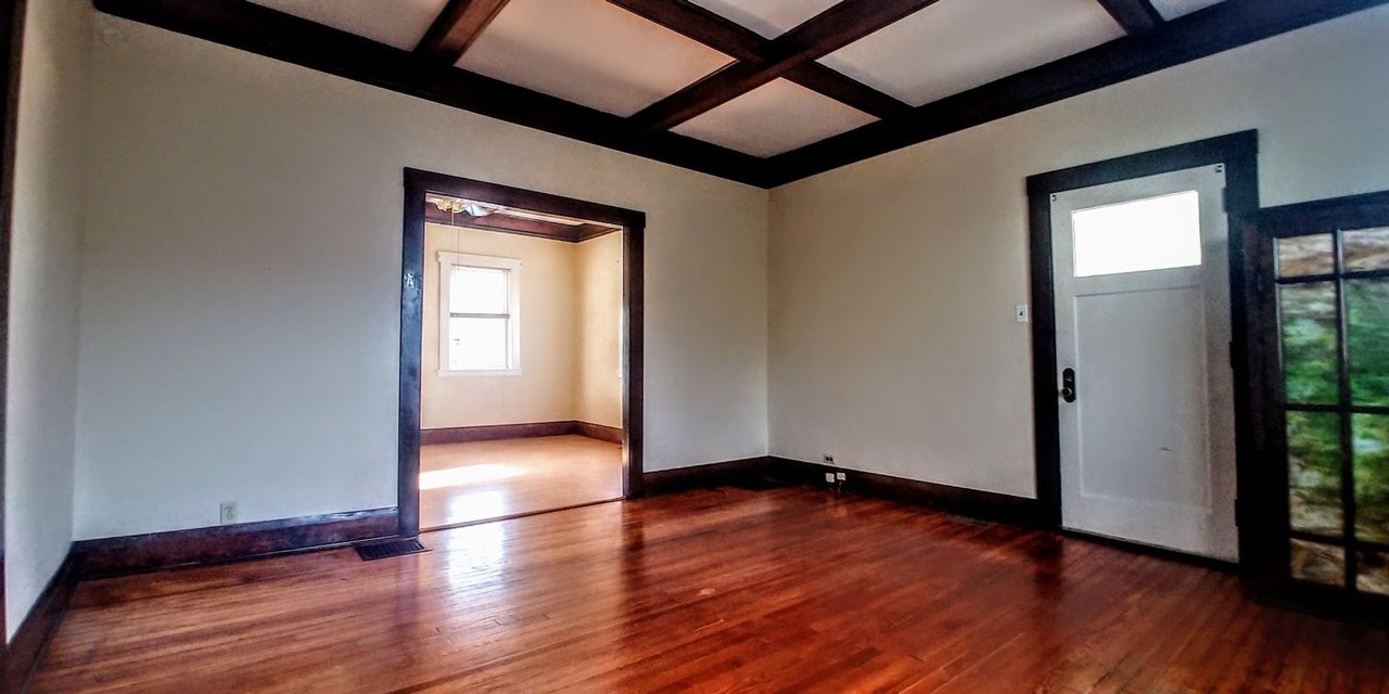 3734 Kenilworth Pl - Photo 4 of 7