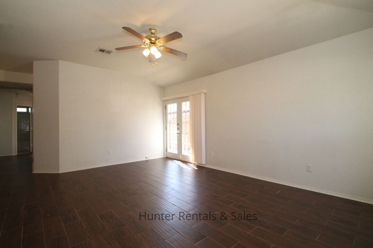 1516 Grey Fox Trl - Photo 5 of 24