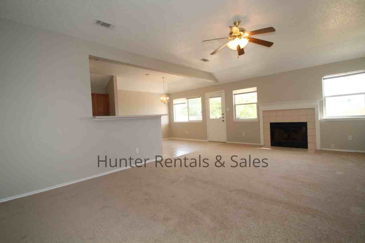 3203 Dorothy Jane Dr - Photo 5 of 26