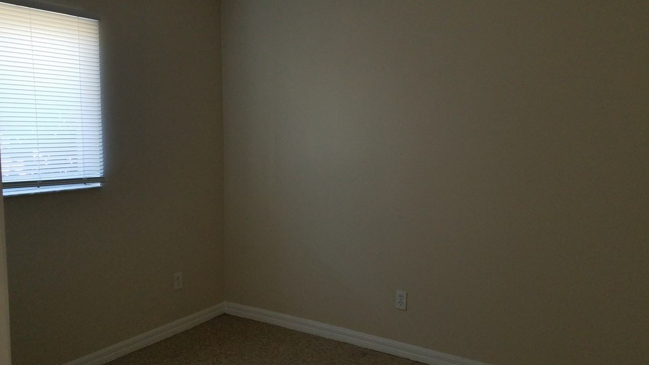 2805 Hightower Ave S - Photo 7 of 14