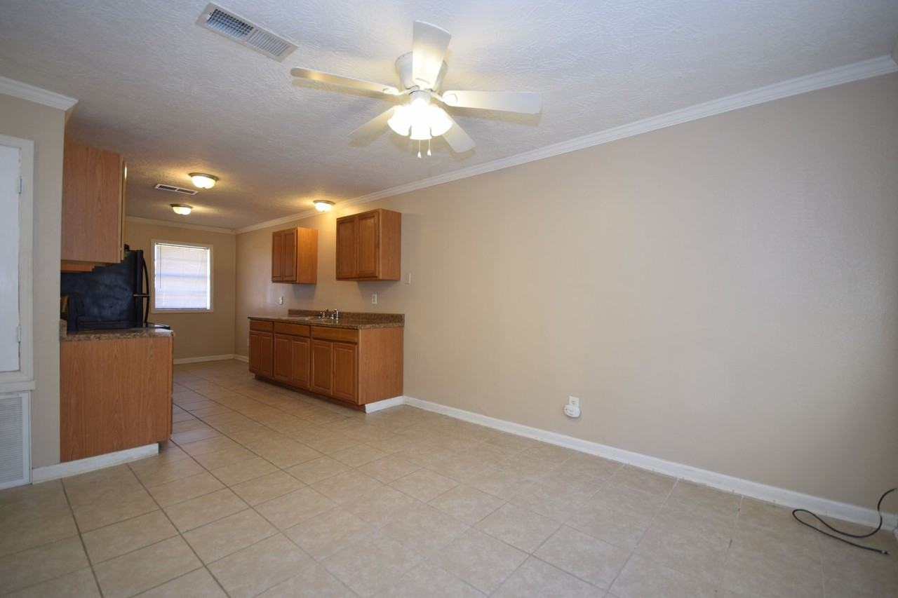 132 Wilson St #3C - Photo 3 of 11