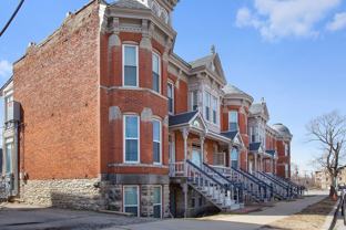Castle Row Apartments/EM2 Investments LLC - Photo 1 of 1