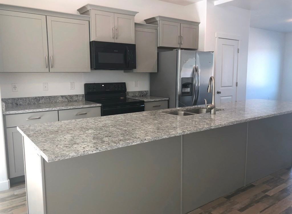 1438 Orem - Photo 2 of 24