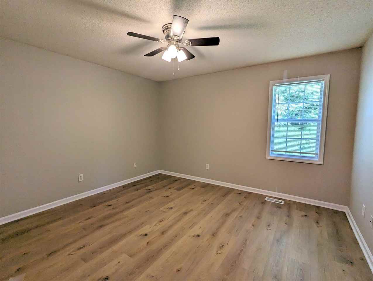 129 Lonesome Wind Way - Photo 7 of 11