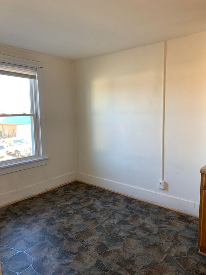 823 Main St #3 - Photo 5 of 11