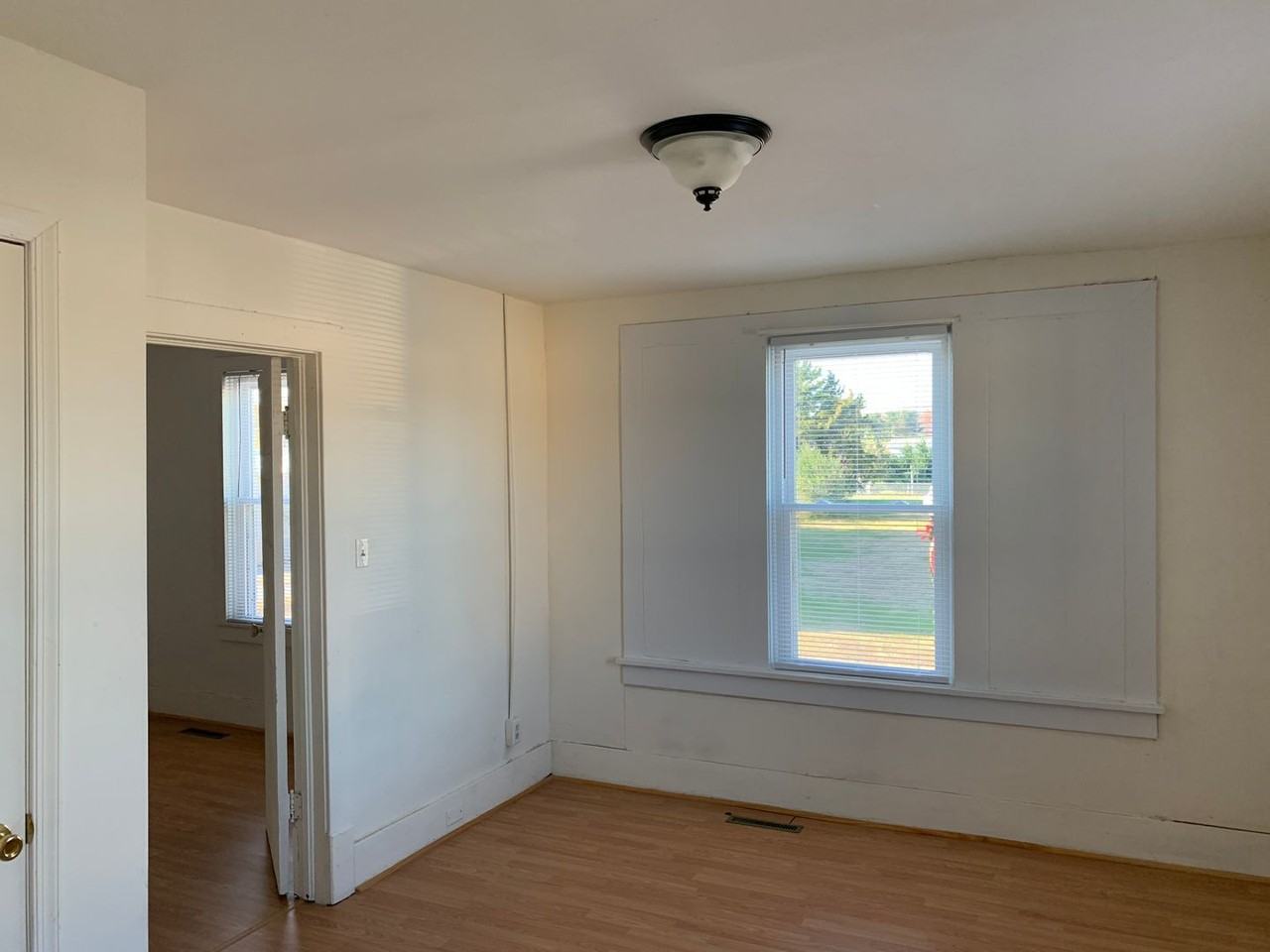 823 Main St #3 - Photo 7 of 11