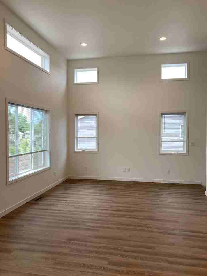 304B Torontos Ct - Photo 3 of 11