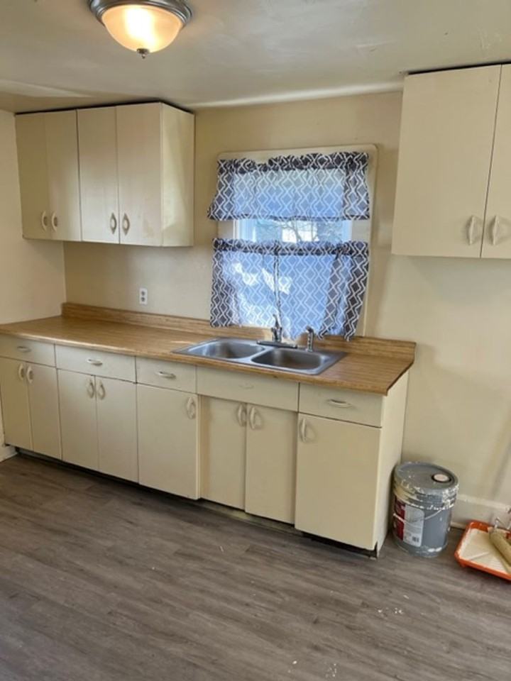 141 Courtland Ave - Photo 2 of 8