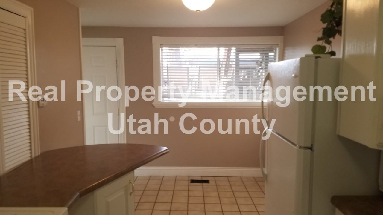 177 South 800 West - Photo 6 of 15