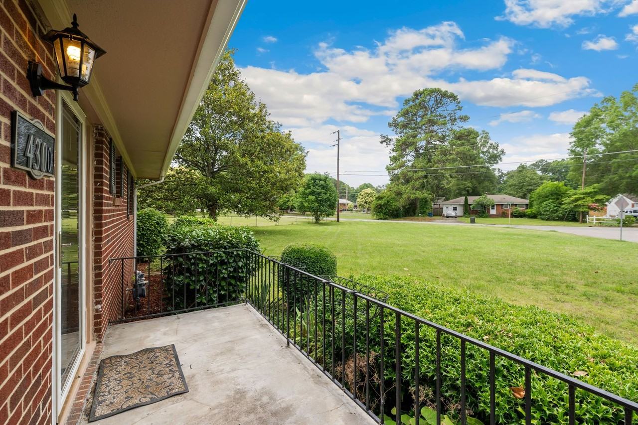 4300 Newby Dr - Photo 2 of 15