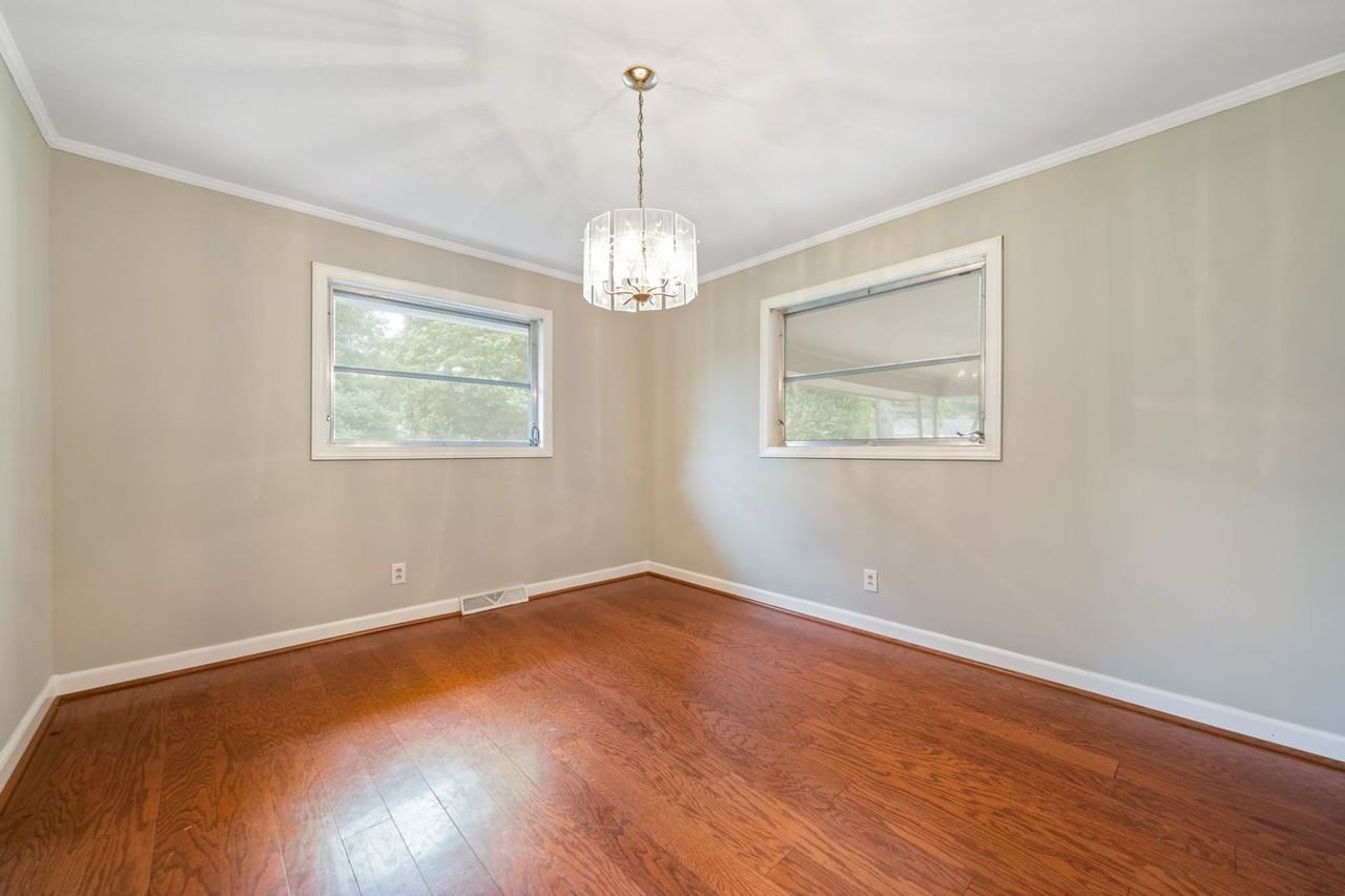 4300 Newby Dr - Photo 5 of 15