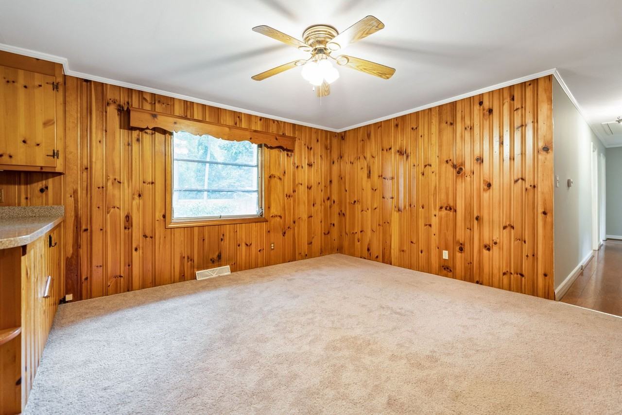 4300 Newby Dr - Photo 7 of 15