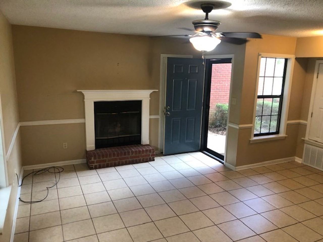 1805 Holmes St - Photo 2 of 7