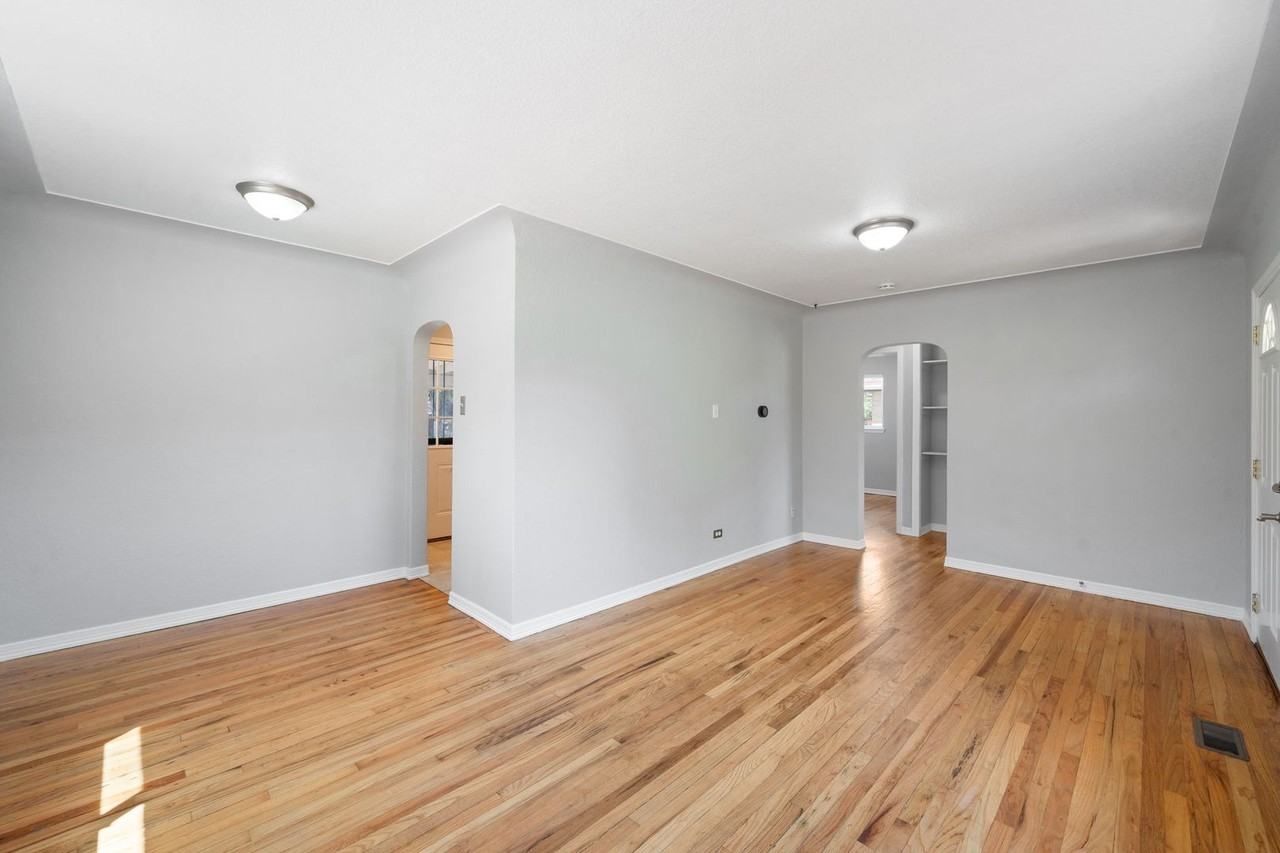 3021 Olive St - Photo 3 of 23