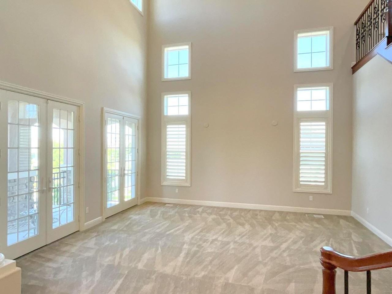 3315 Ashbourne Cir - Photo 5 of 50