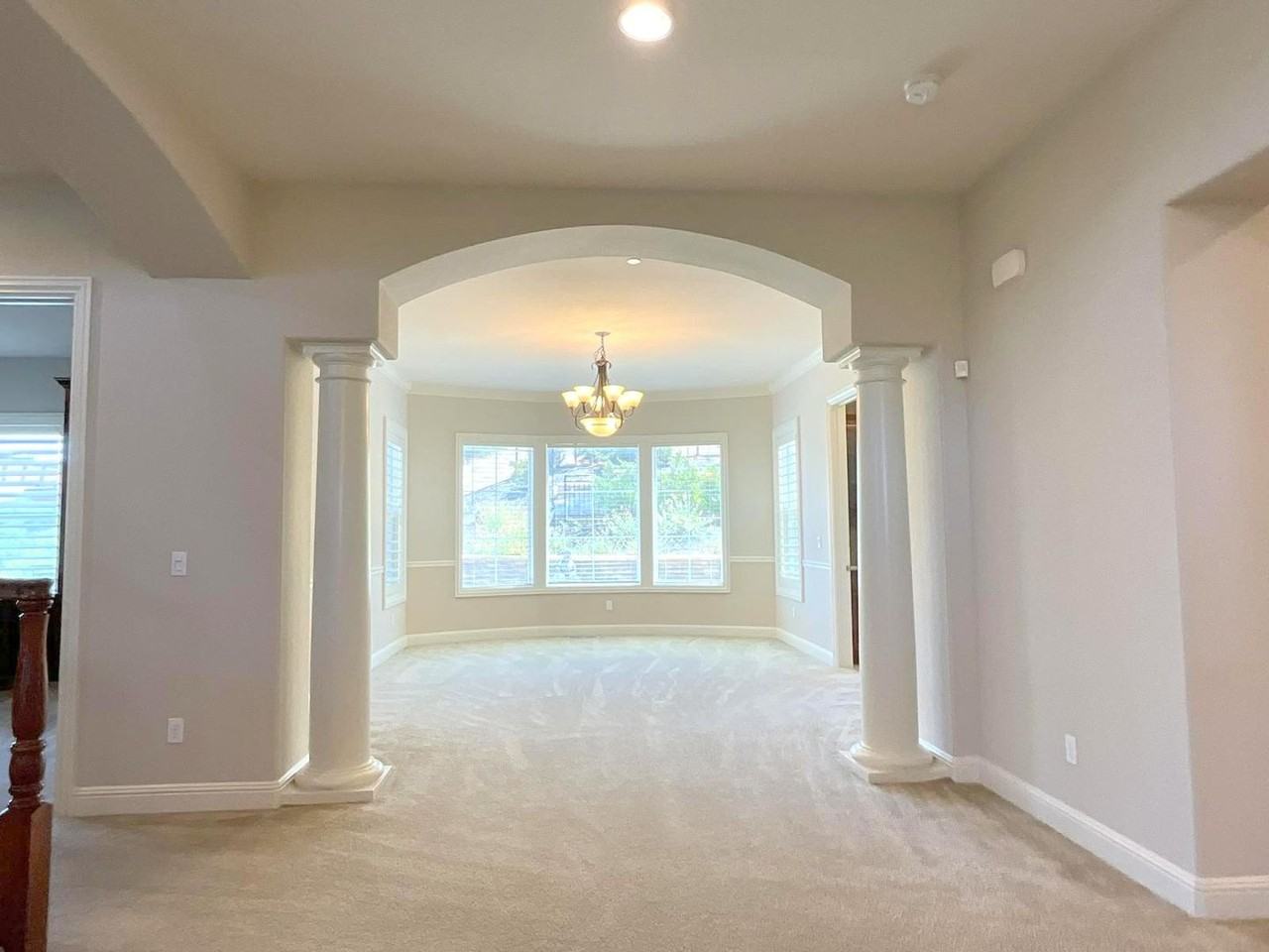 3315 Ashbourne Cir - Photo 7 of 50