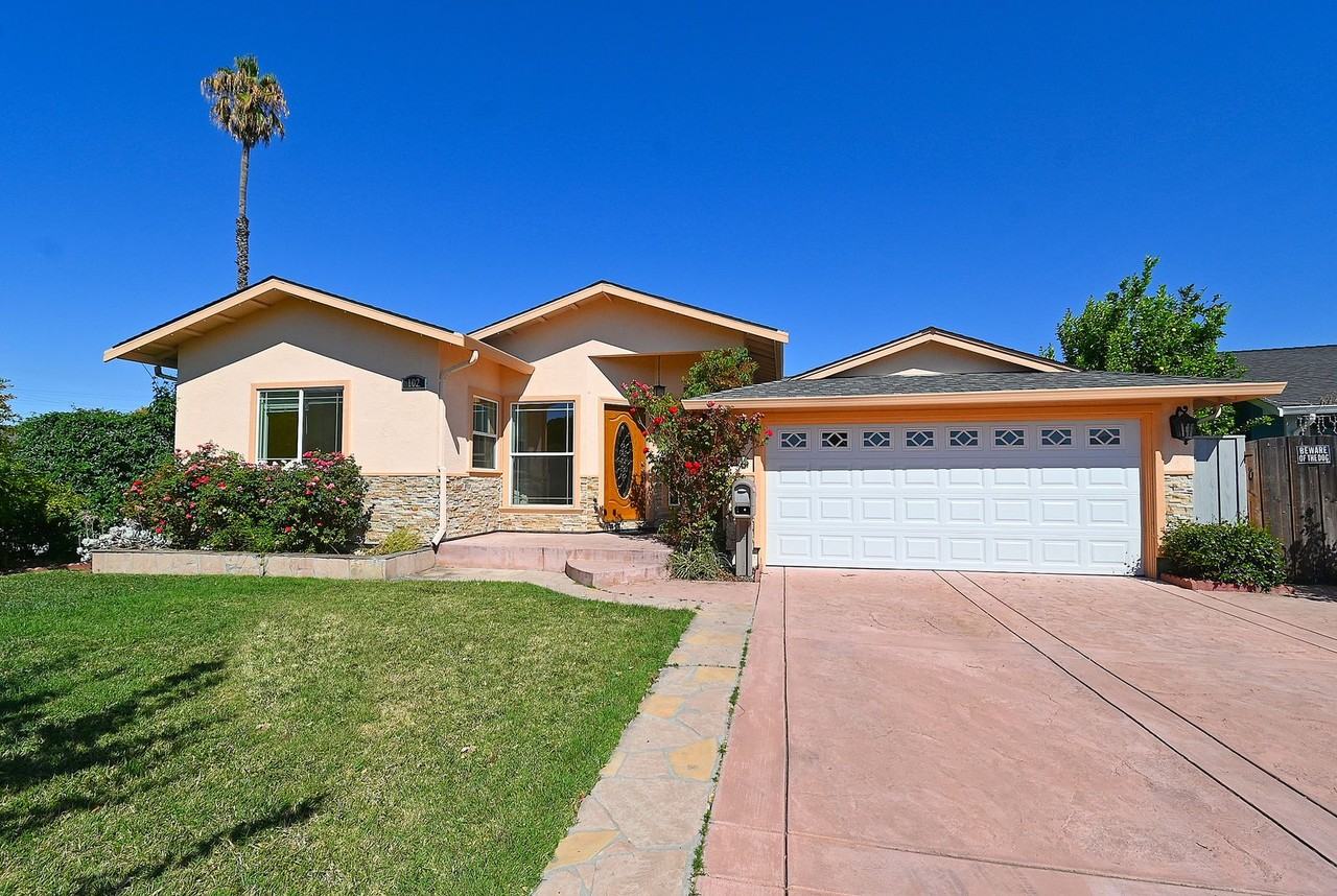 102 Visa Ct - Photo 2 of 36