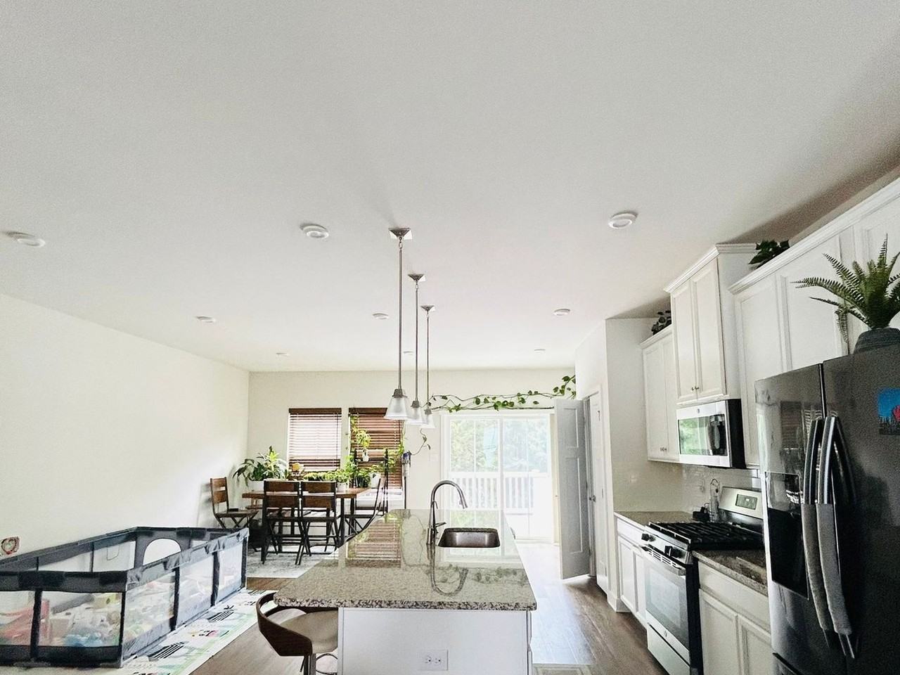 2408 Lamington Ct - Photo 2 of 6