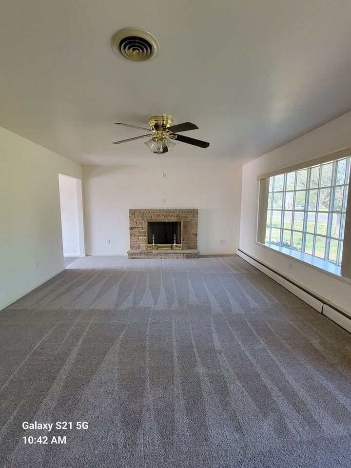 705 Fairview Ave - Photo 2 of 41