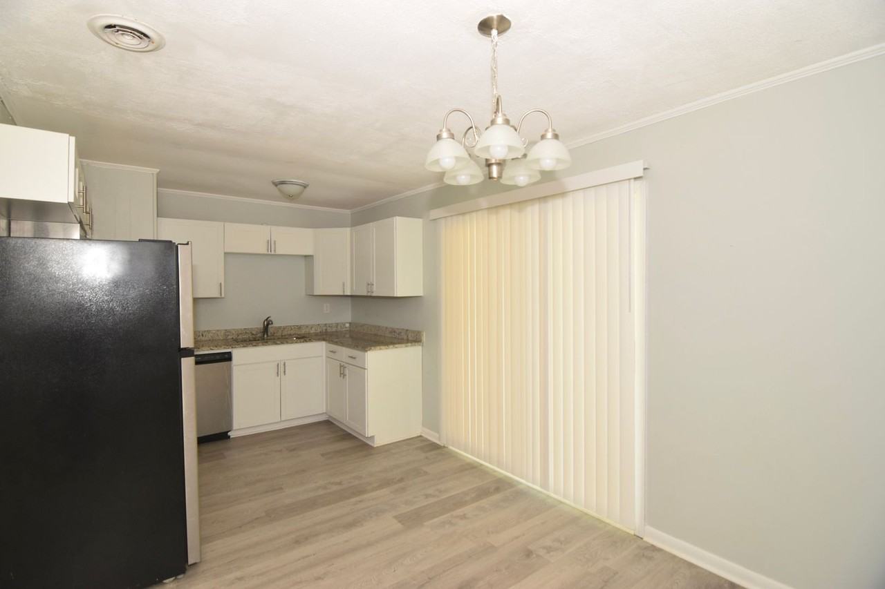 3613 Alene Cir - Photo 6 of 31