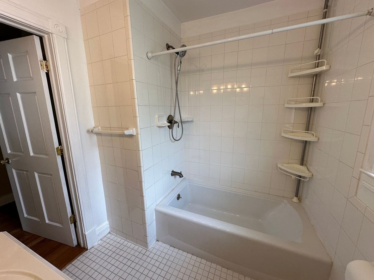 145 Roth St Se - Photo 7 of 15