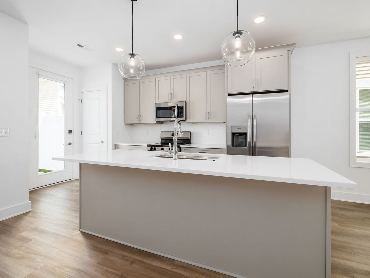 Metro Management - Photo 4 of 25