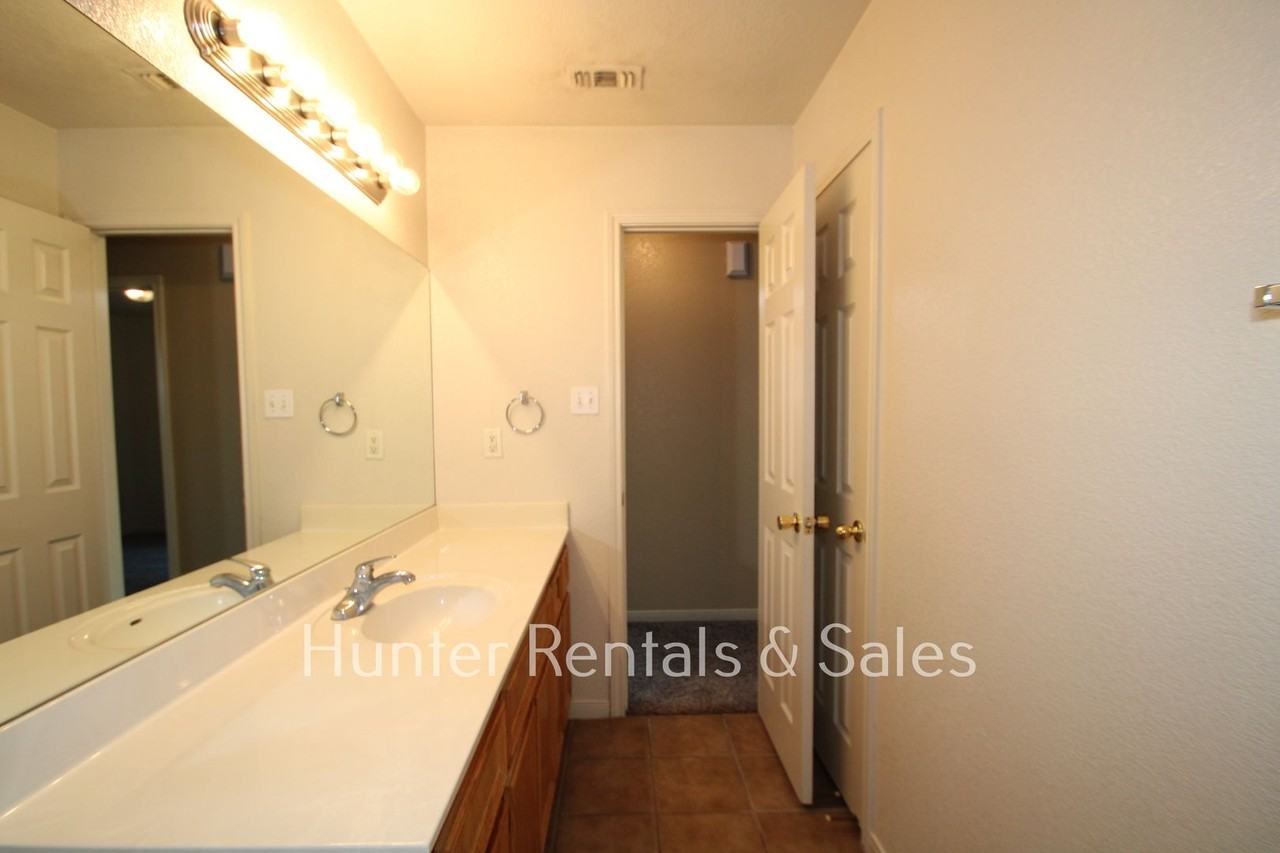 3803A Littleleaf Ct - Photo 5 of 25
