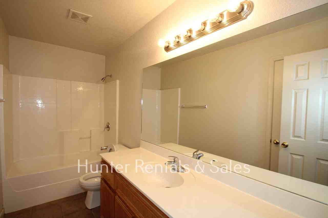 3803A Littleleaf Ct - Photo 6 of 25