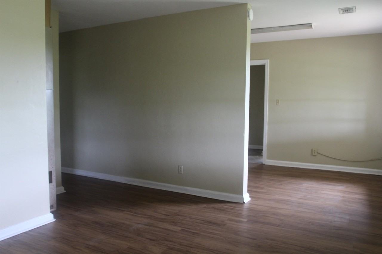 Barfield Avenue 206 - Photo 2 of 9